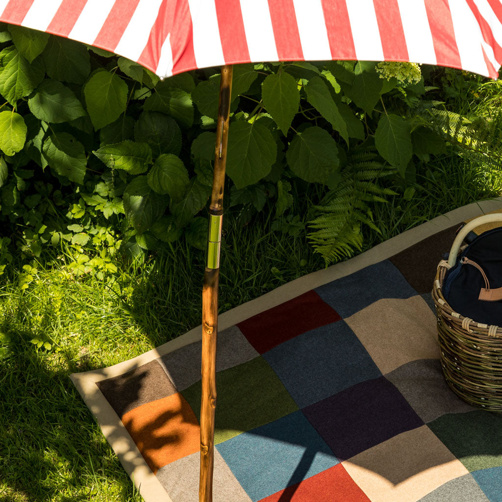 Francesco Maglia Strandschirm Braun – Edition „Stillsegler Parasol“